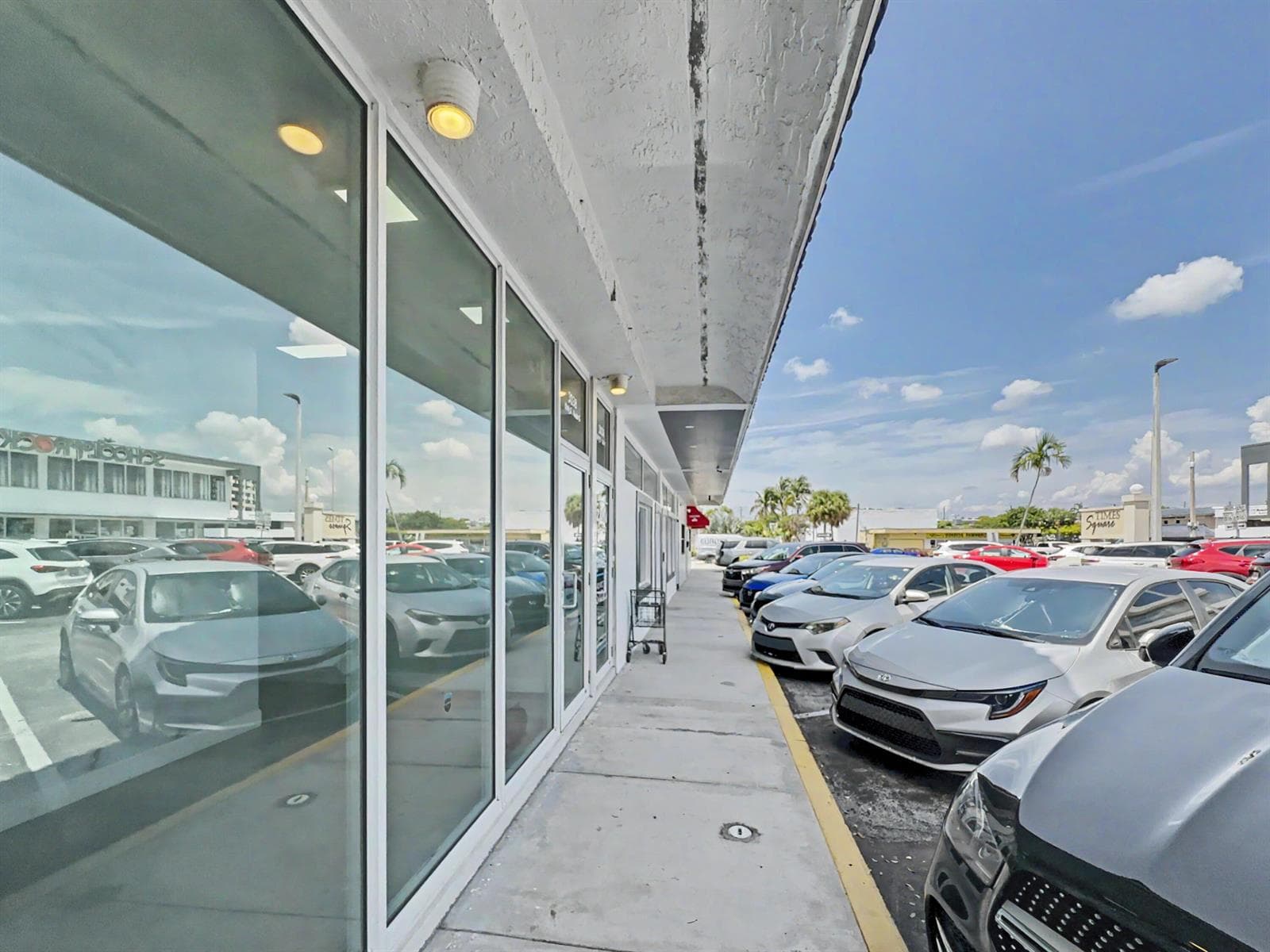 3038E Parking Lot