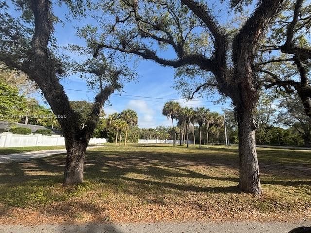 9506 SW 57th Ave, Pinecrest FL 33156