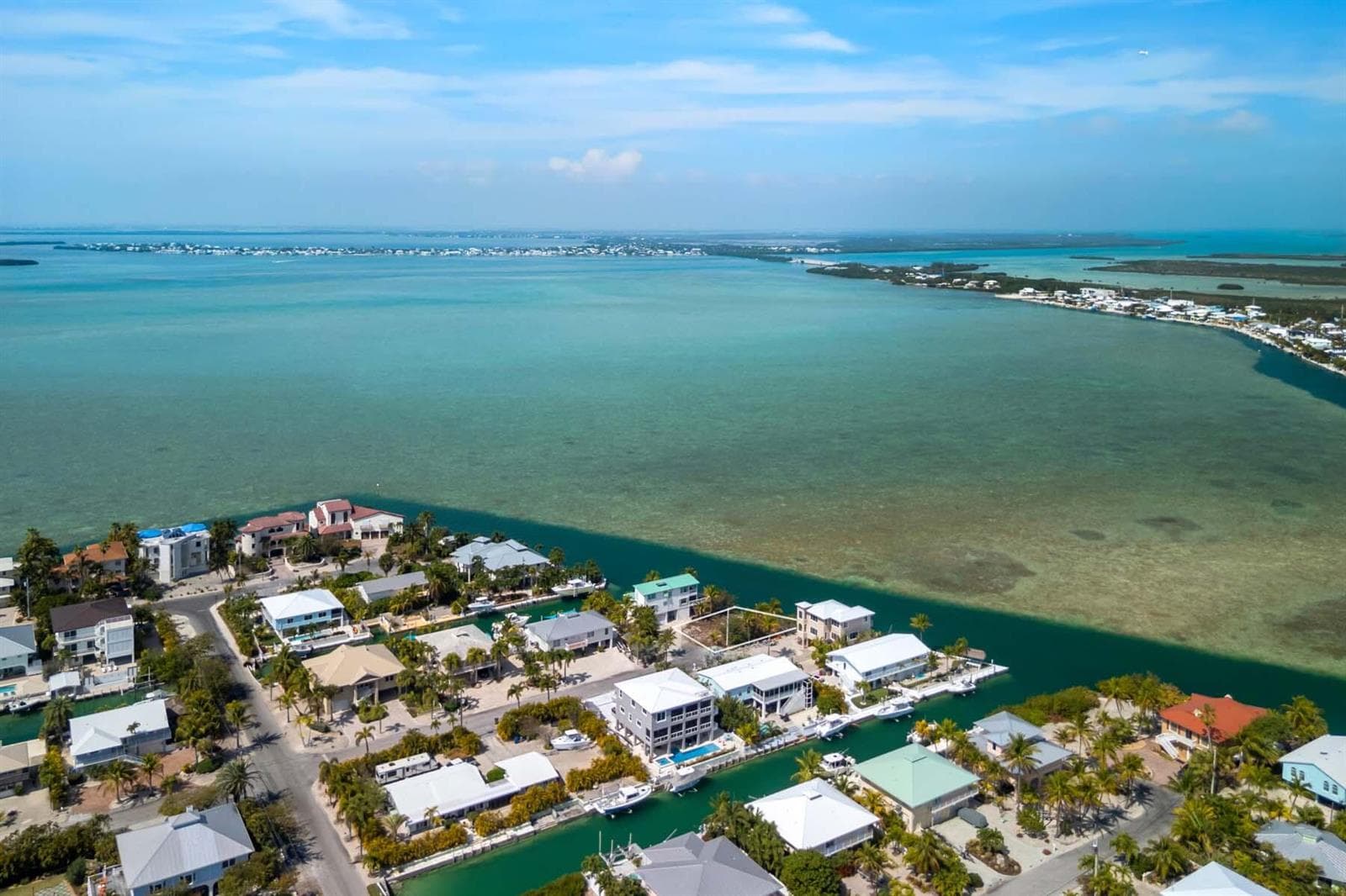 Lagoon Drive_1oakstudiosdrone_07.outline