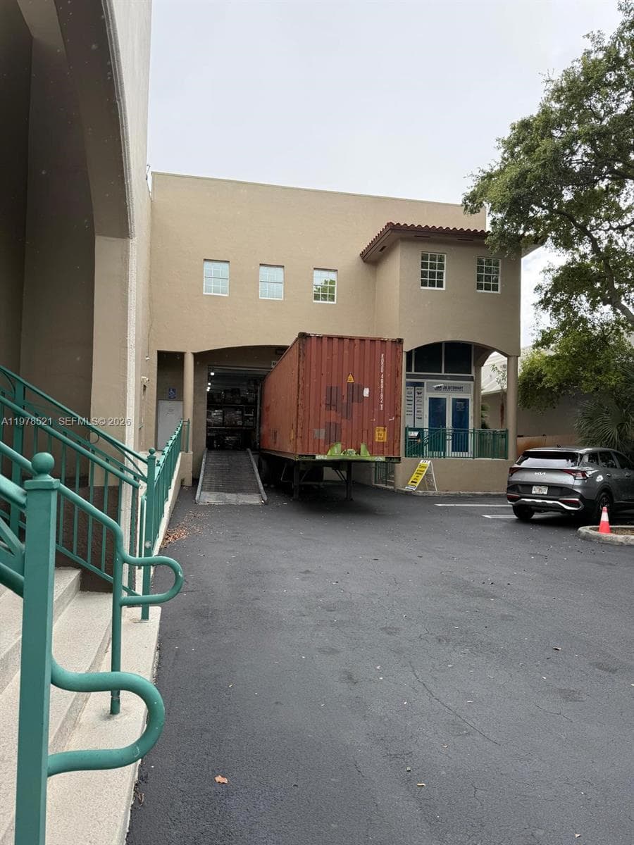 10200 NW 25th St # 113, Doral FL 33172