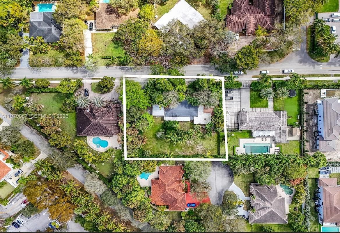 9330 SW 72nd Ave, Pinecrest FL 33156