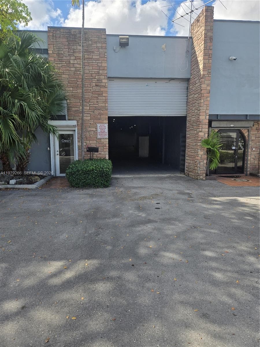 street level loading dock