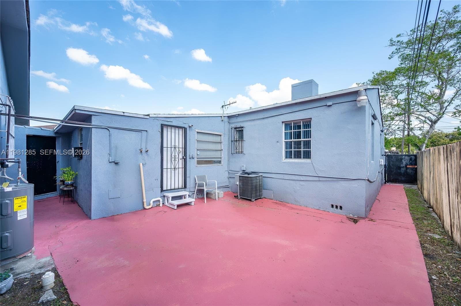 2610 NW 33rd St # 2612, Miami FL 33142