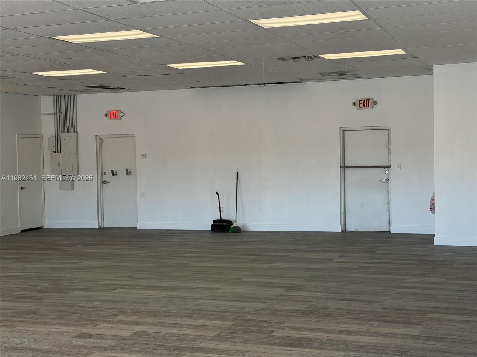 29156 US HWY 19 N # 29156, Clearwater FL 33761