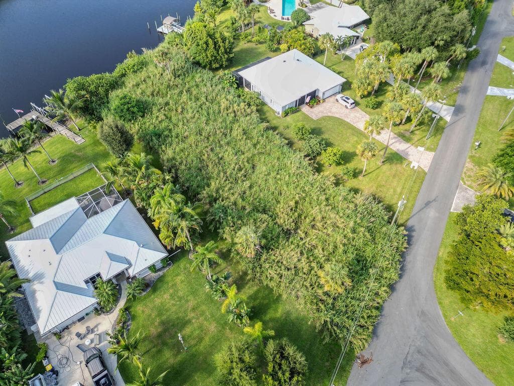 15340 SW Palm Drive, FL 34956