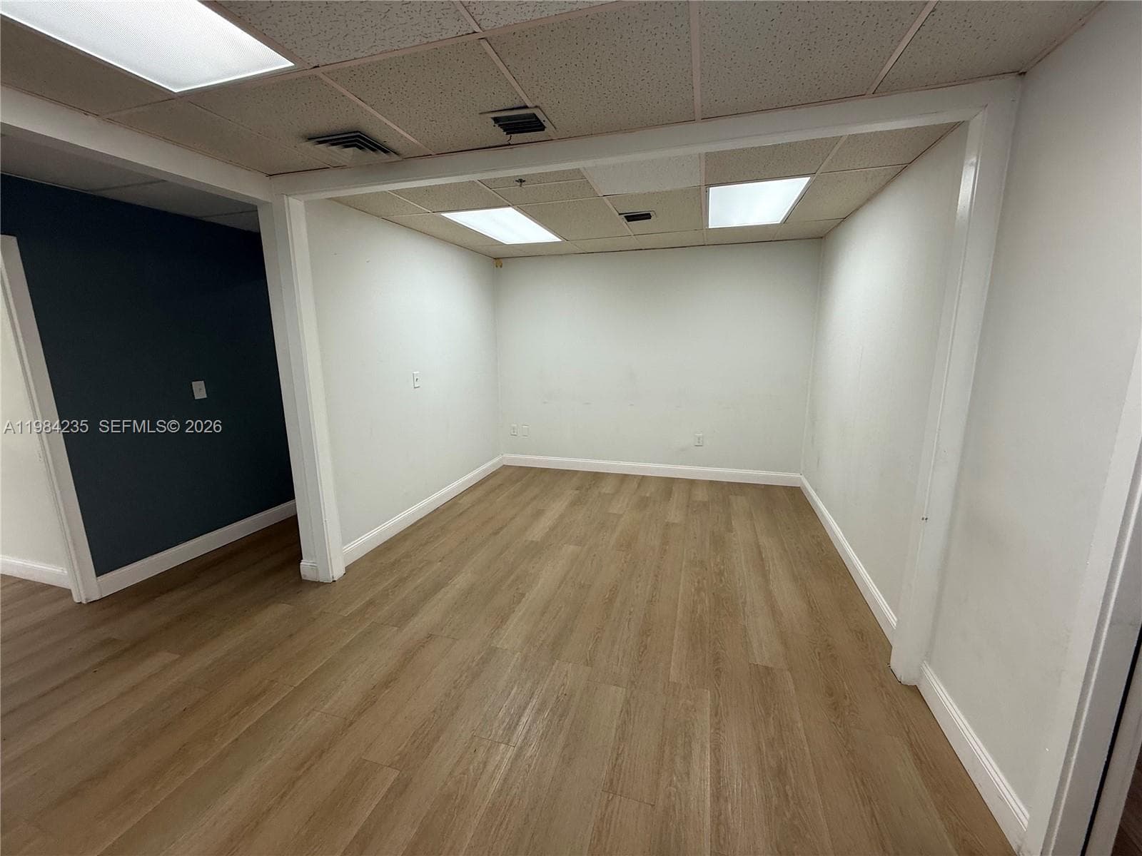 810 NE 125th St, North Miami FL 33161