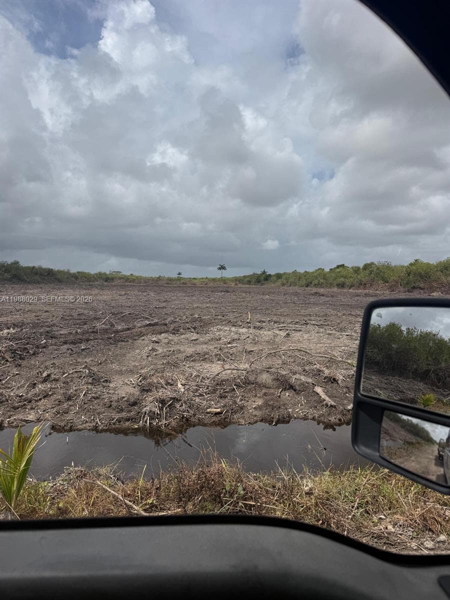 122 ave sw 332 st, Homestead FL 33035