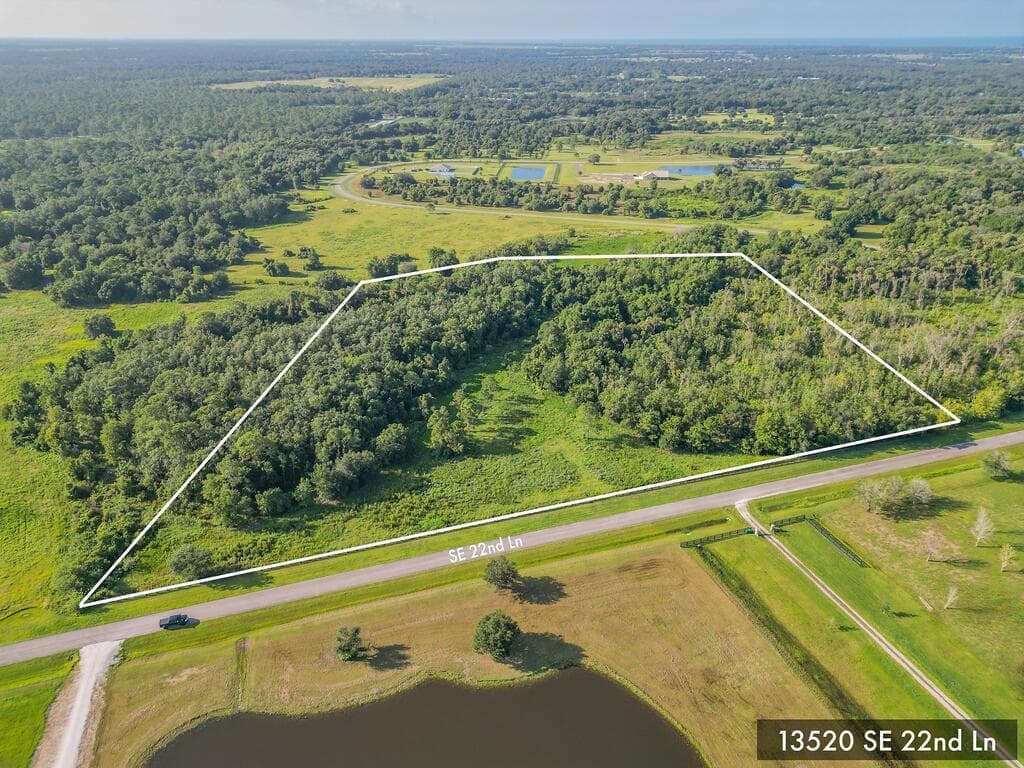 13520 SE 22nd Lane, Okeechobee FL 34974