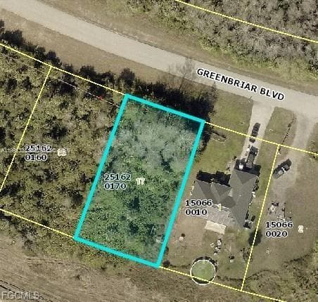 459 GREENBRIAR BLVD, Lehigh Acres FL 33972