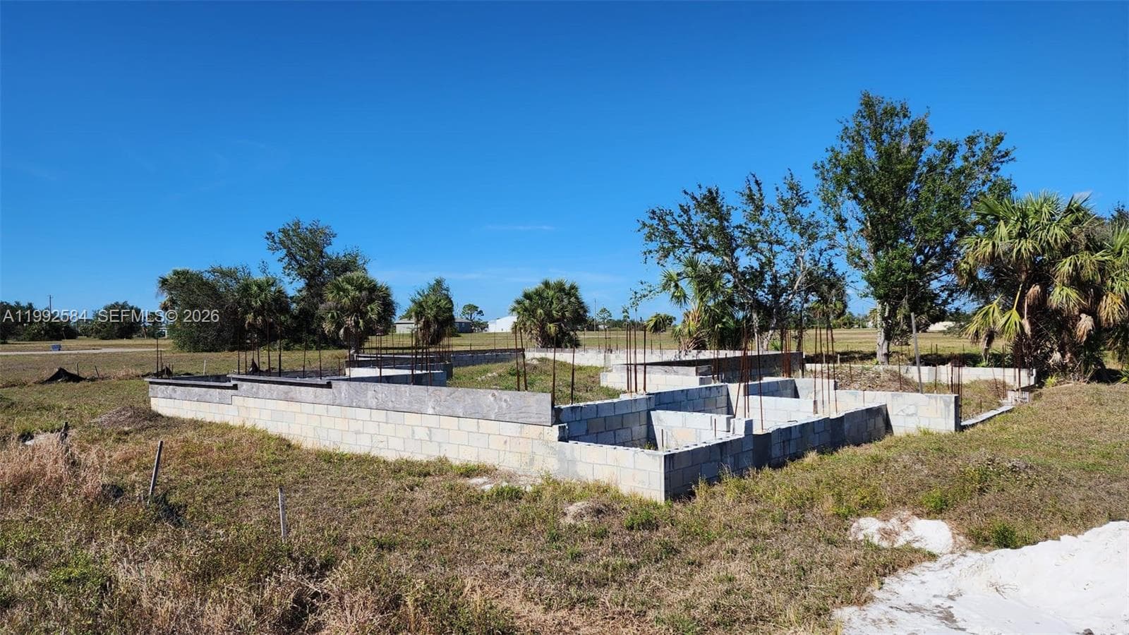 4 E BRIG CR, Other City - In The State Of Florida FL 33946