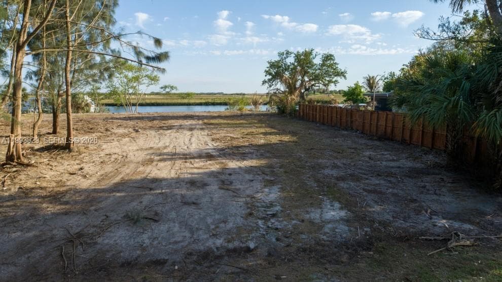 1035 W Anchor Lane, Moore Haven FL 33471