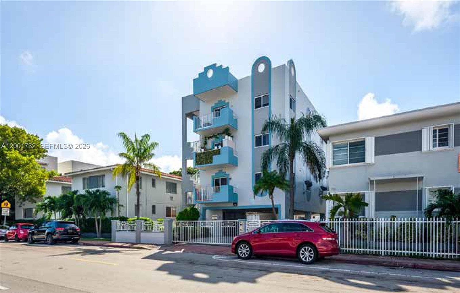 660 85th St, Miami Beach FL 33141