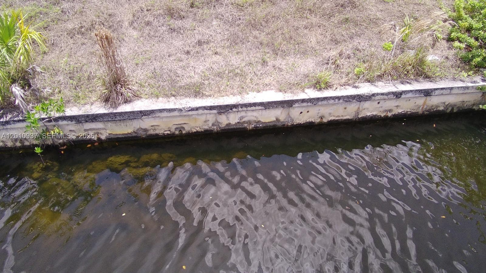 1020 SE 13th Ave, Cape Coral FL 33990
