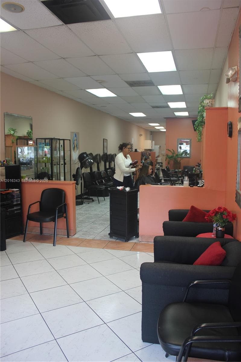 6647 Taft St, Hollywood FL 33024