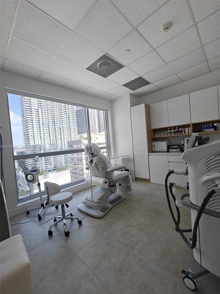 175 SW 7th St # 2006, Miami FL 33130