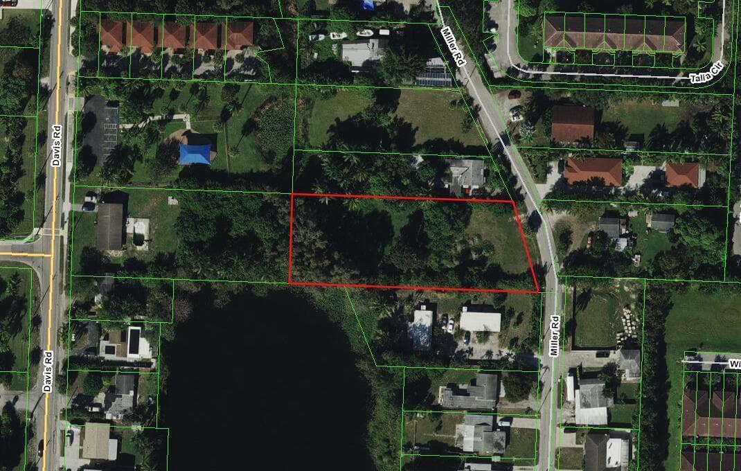 17 Miller Road, Palm Springs FL 33461