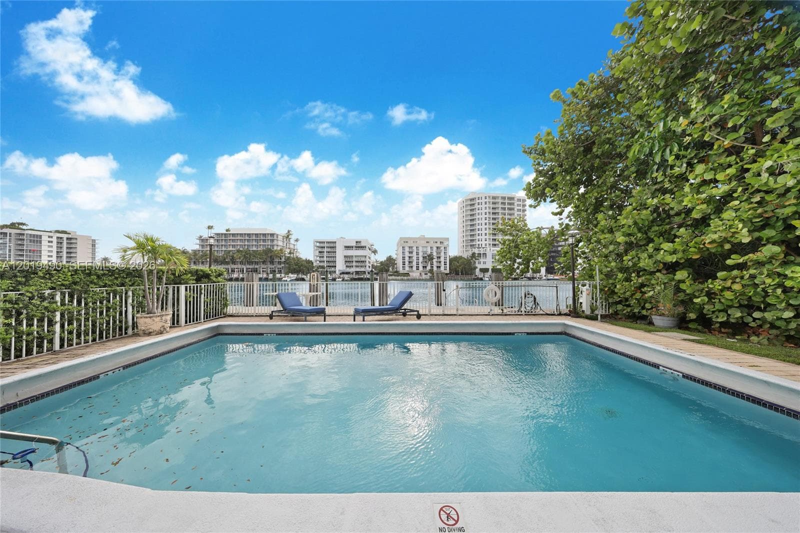 34 Bal Bay Dr, Bal Harbour FL 33154