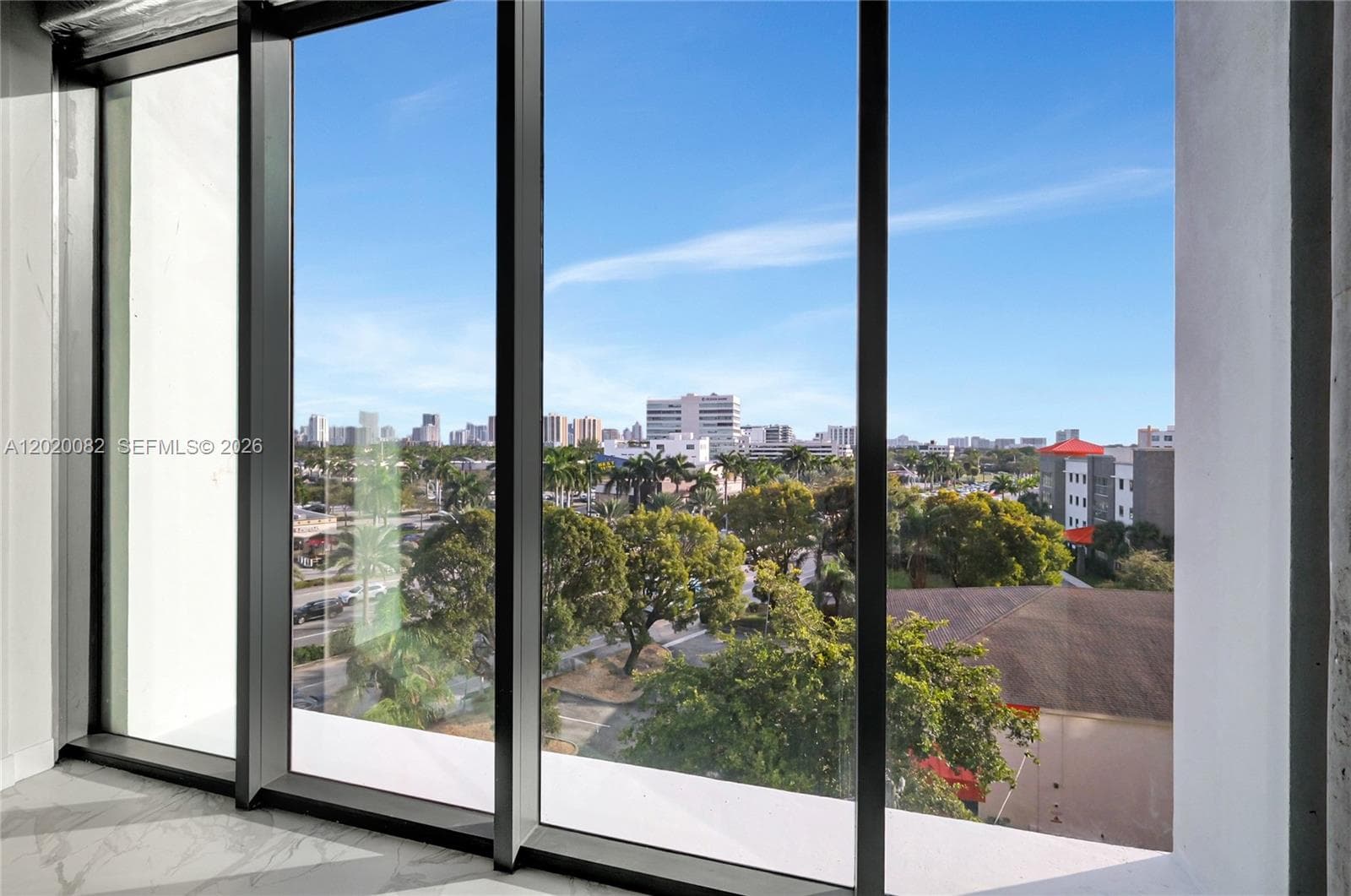 21290 Biscayne # 412, Aventura FL 33180