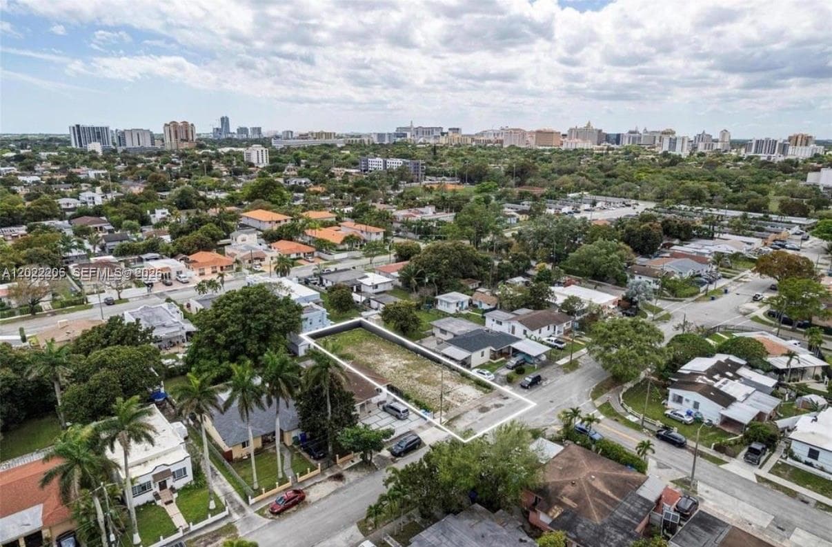 3056 SW 13th St, Miami FL 33145