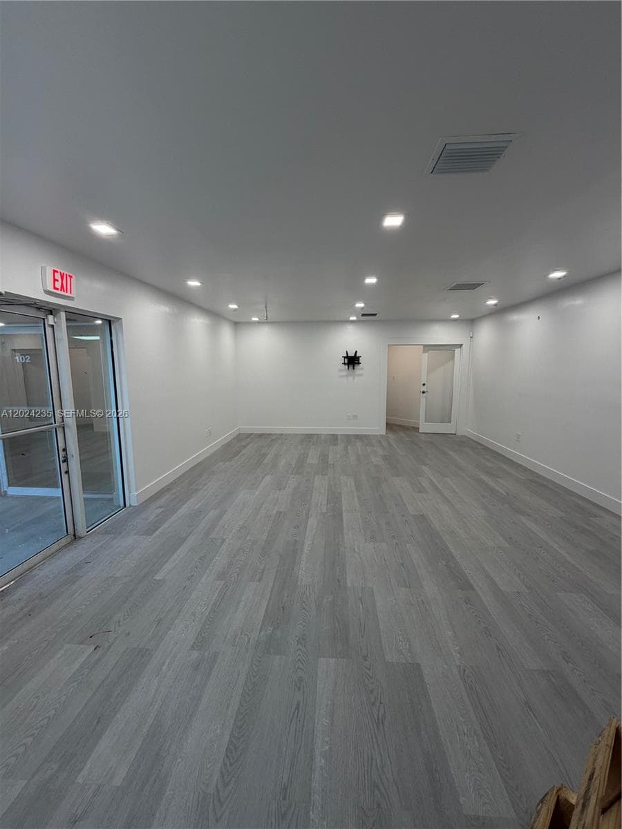 9450 NW 58th St # 3, Doral FL 33178