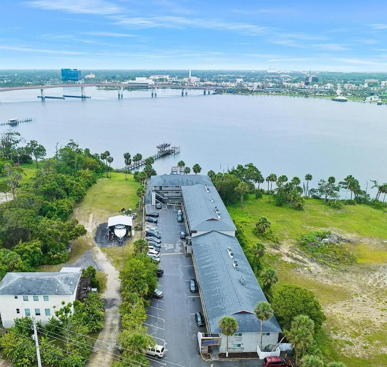 900 S Peninsula Drive, FL 32118