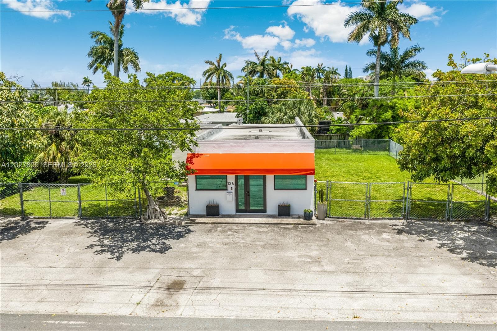 126 NE 1st Ave, Dania Beach FL 33004