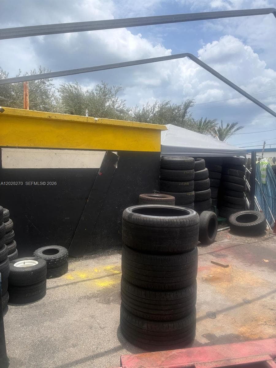 2337 N 21st Ave, Hollywood FL 33020