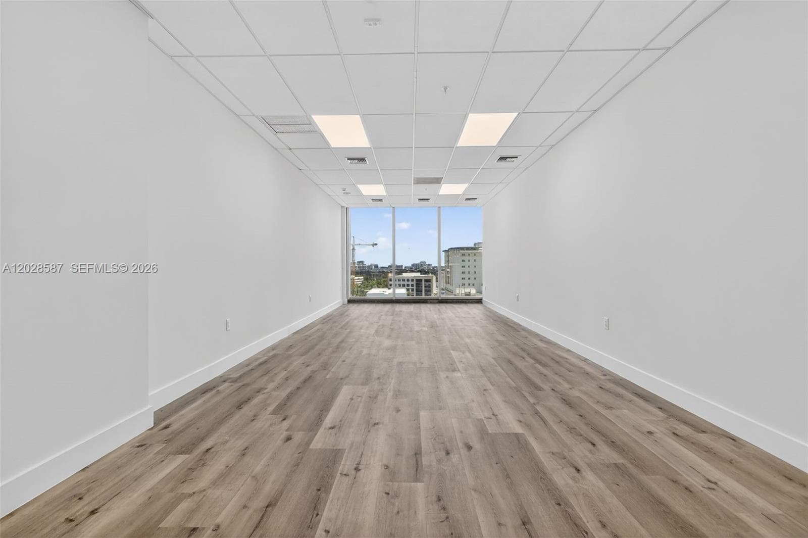 2820 NE 214th St # 1006, Aventura FL 33180