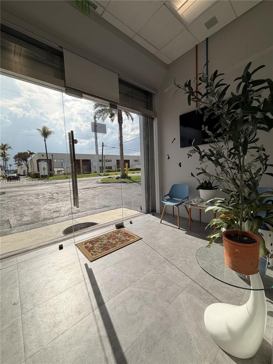 4709 SW 74th Ave, Miami FL 33155