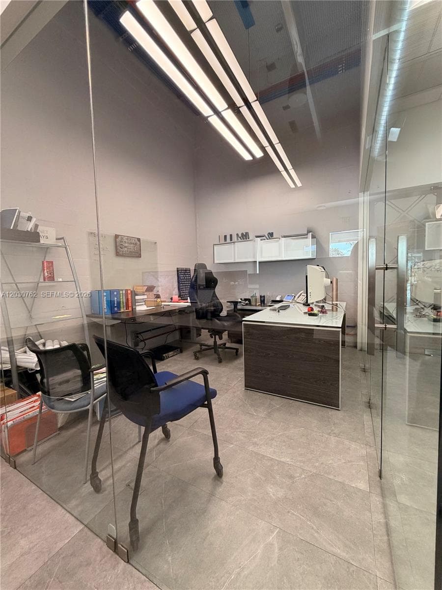 4709 SW 74th Ave, Miami FL 33155