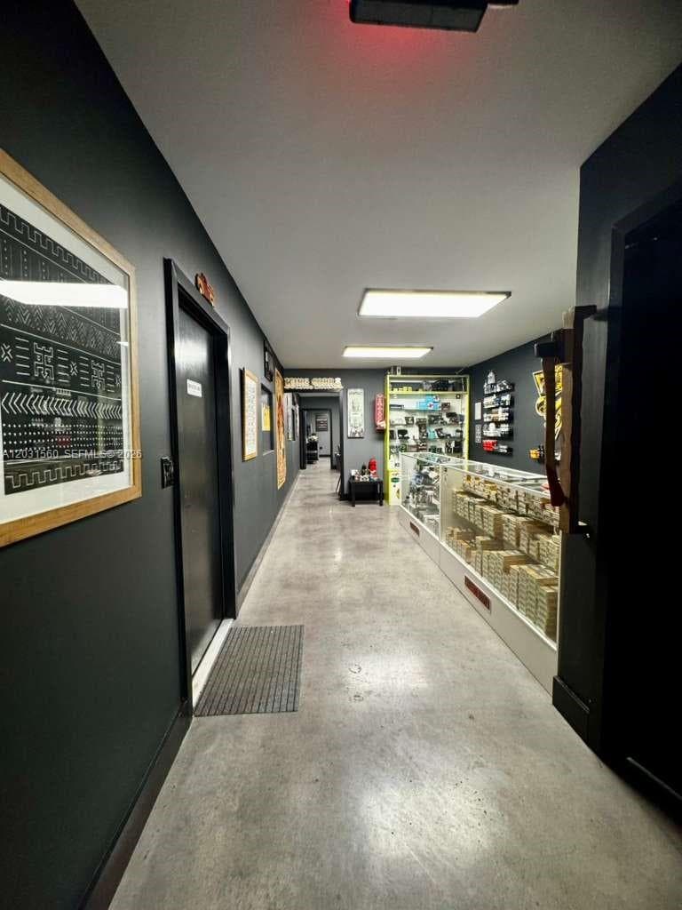 5501 NW 74th Ave # 5501, Miami FL 33166