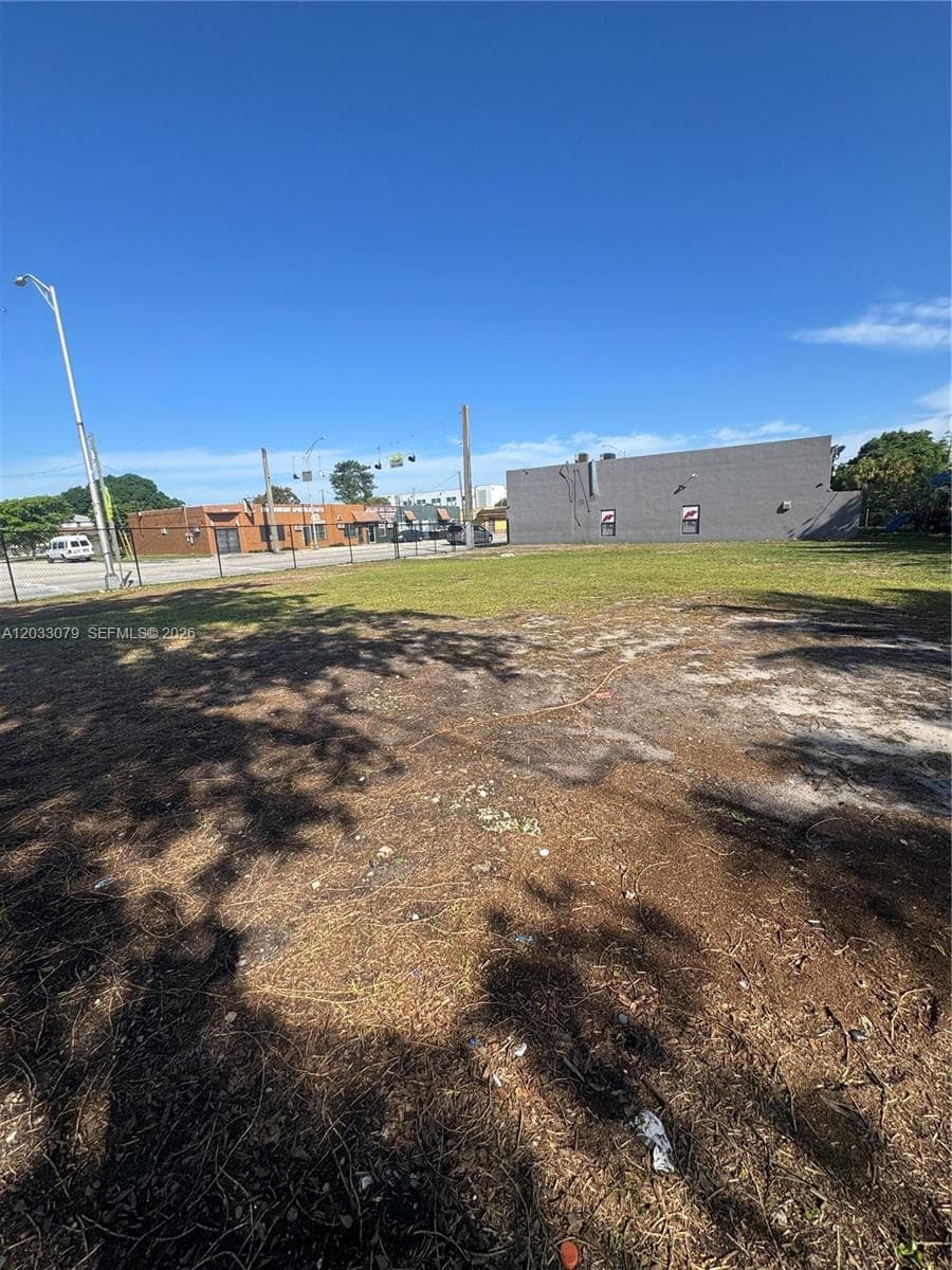 5851 NW 17th Ave, Miami FL 33142