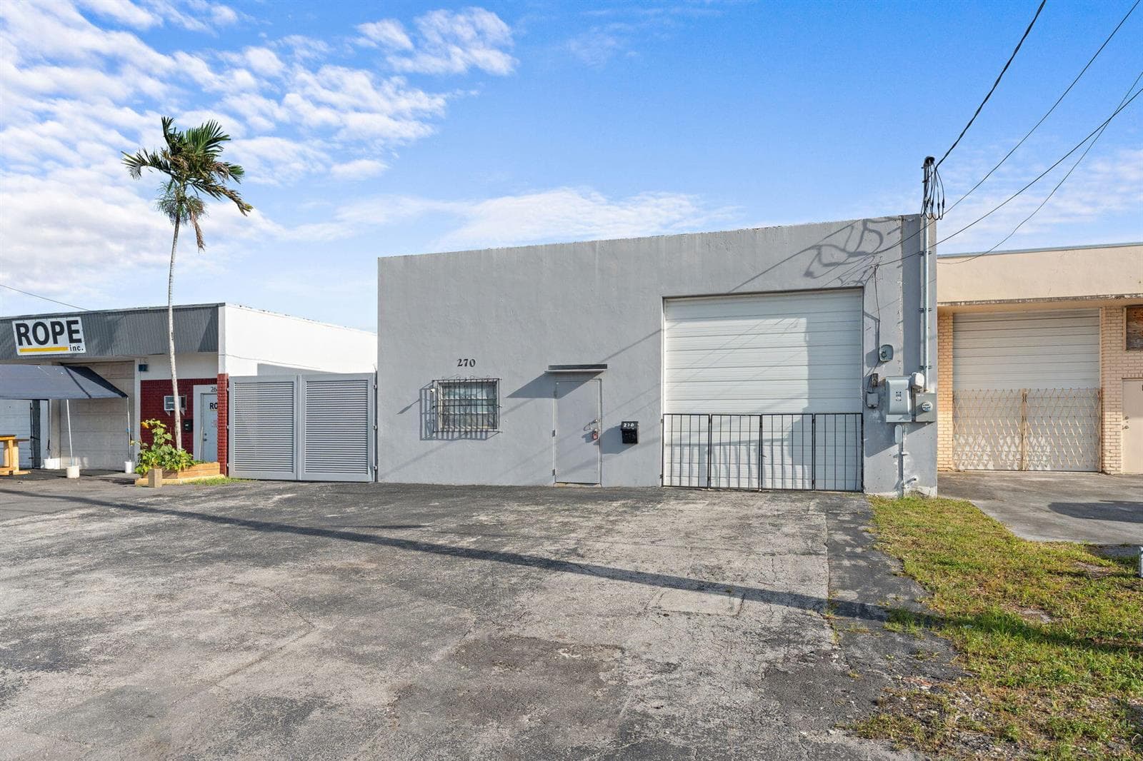 4-web-or-mls-270 SW 33rd St, Fort Lauder