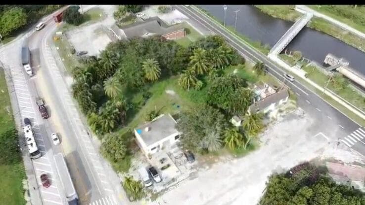37121 E Main Street, Canal Point FL 33438
