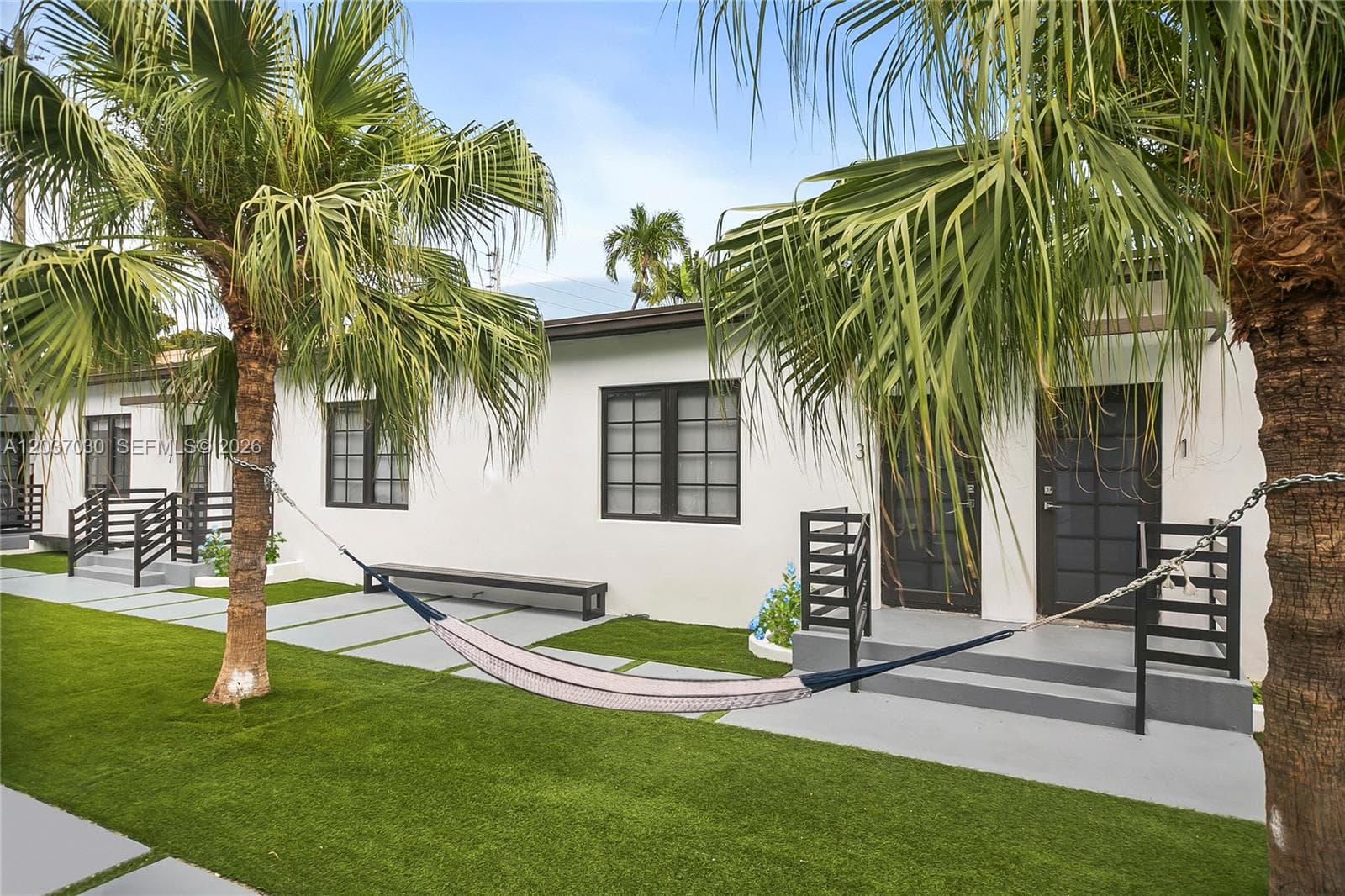 Miami Beach, FL, 33139