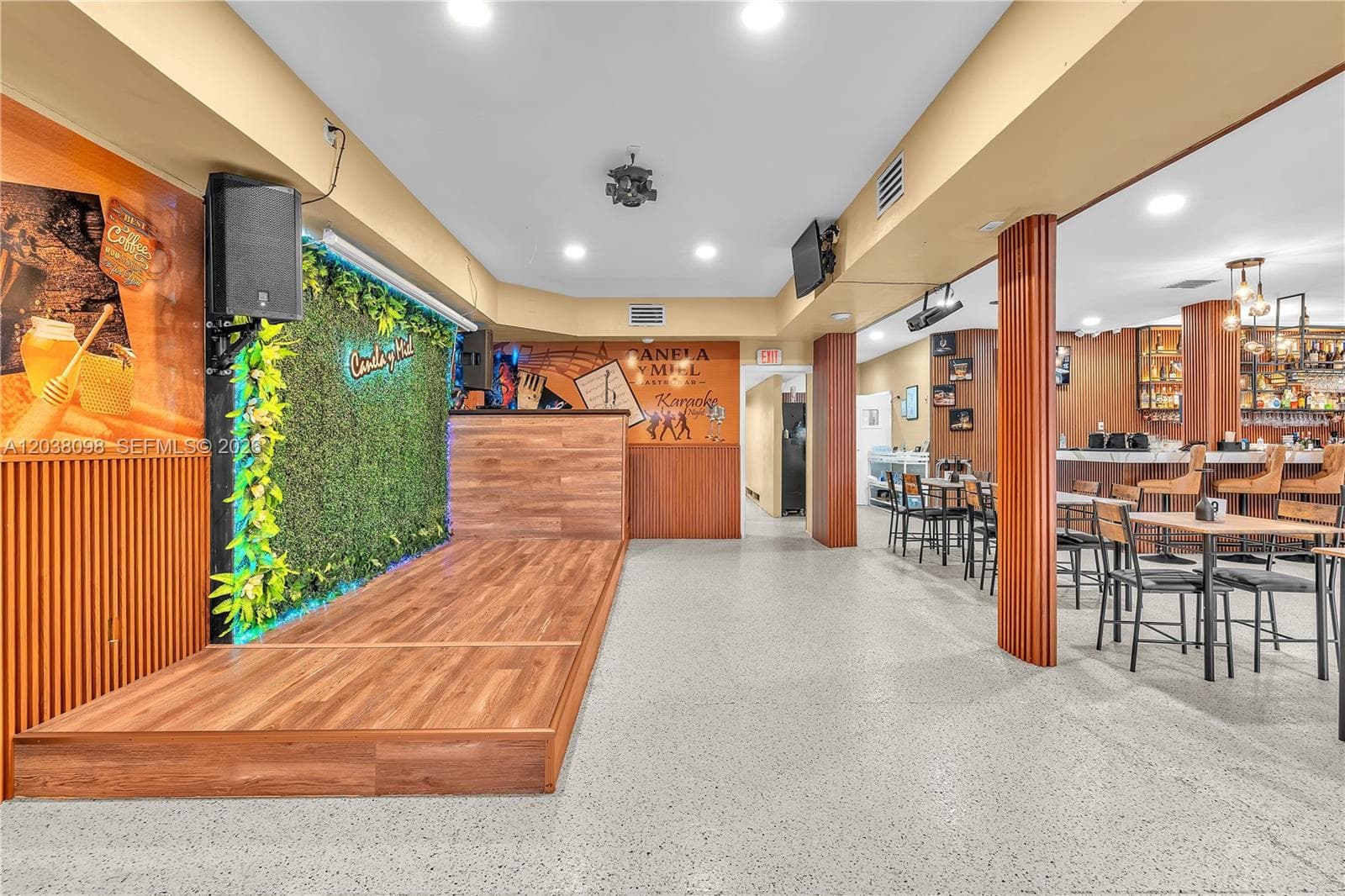 365 N ROYAL POINCIANA BLVD