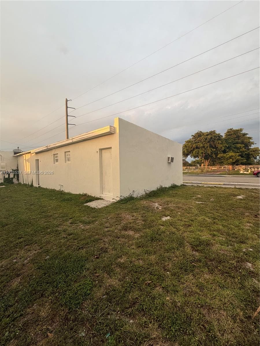 2910 N 22nd Ave, Hollywood FL 33020