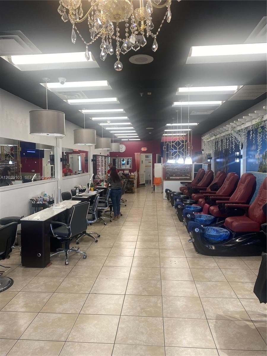 1527 Alton Rd, Miami Beach FL 33139