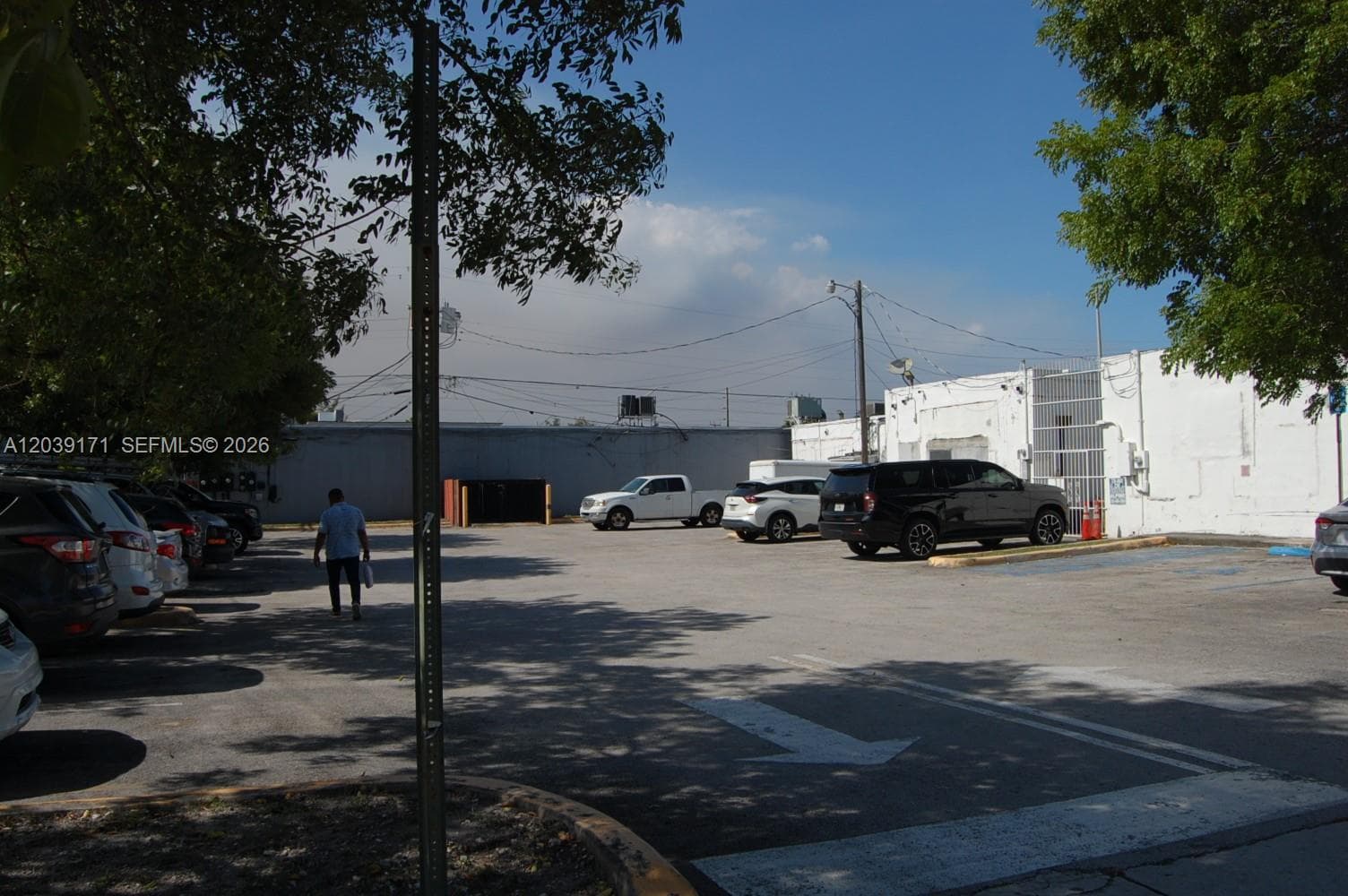 1900 e 4th ave, Hialeah FL 33010