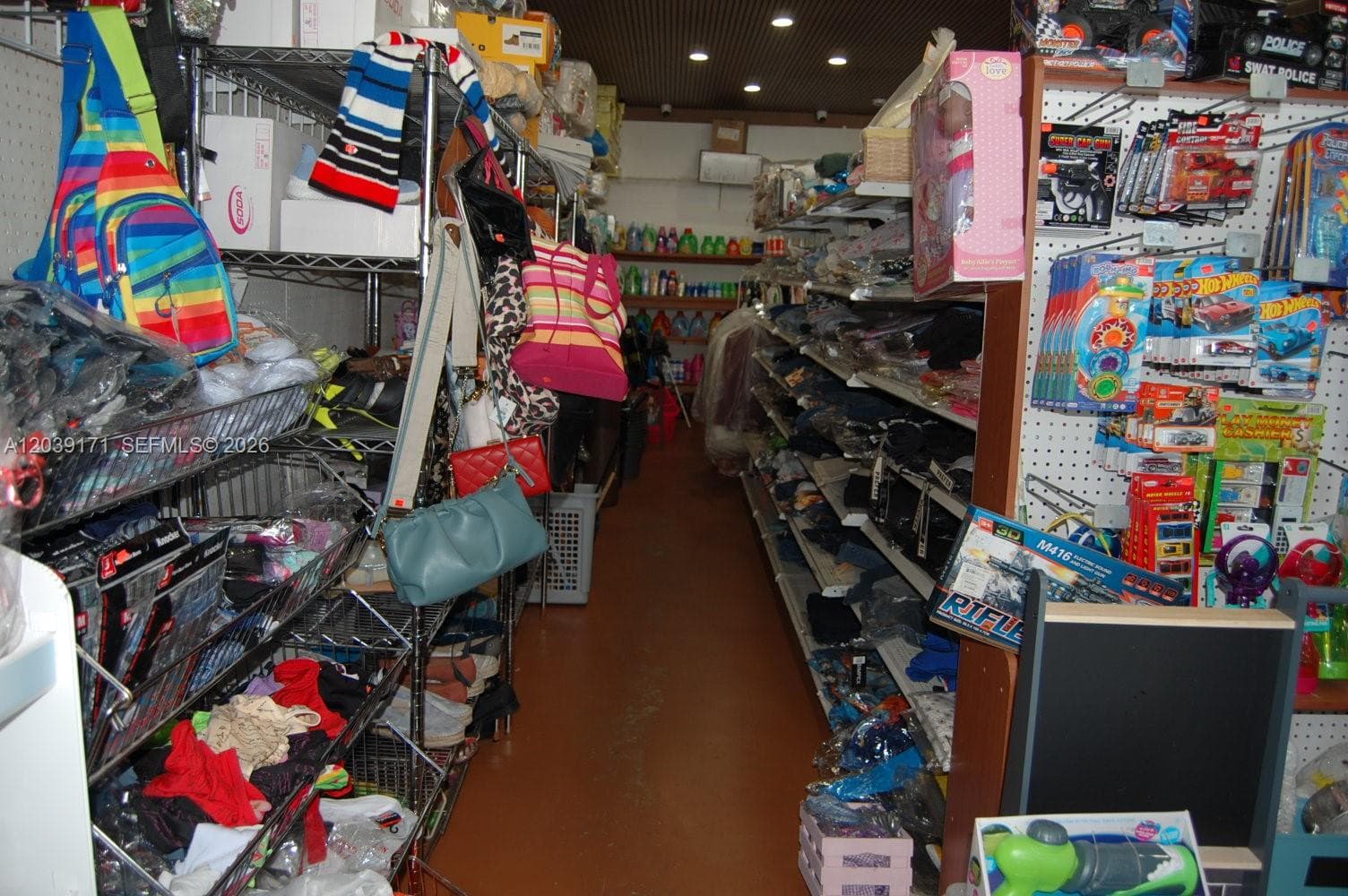 1900 e 4th ave, Hialeah FL 33010