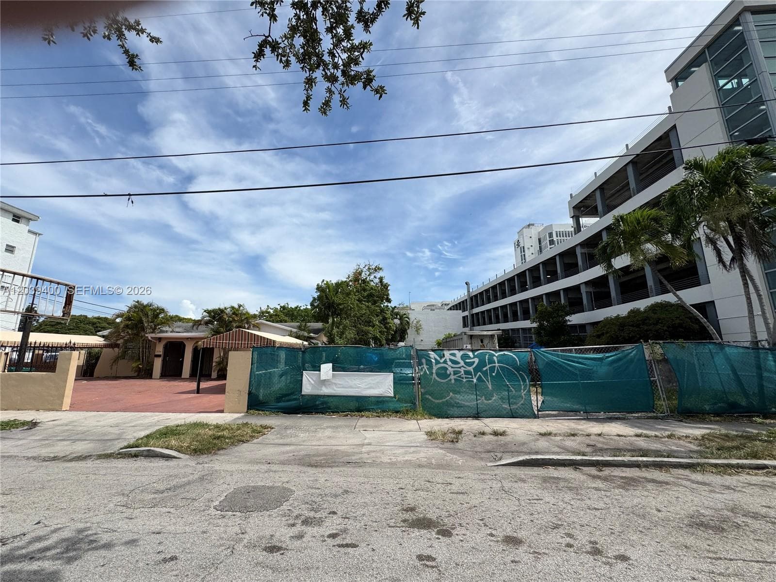 2524 SW 6th St, Miami FL 33135