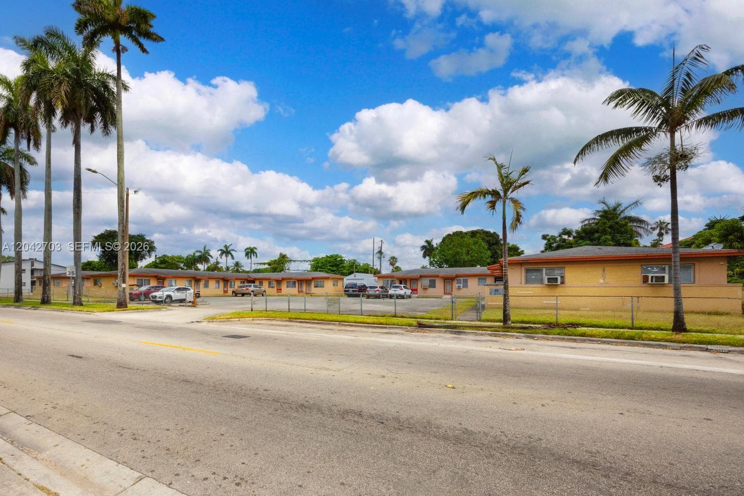 1915 NW 28th St, Miami FL 33142