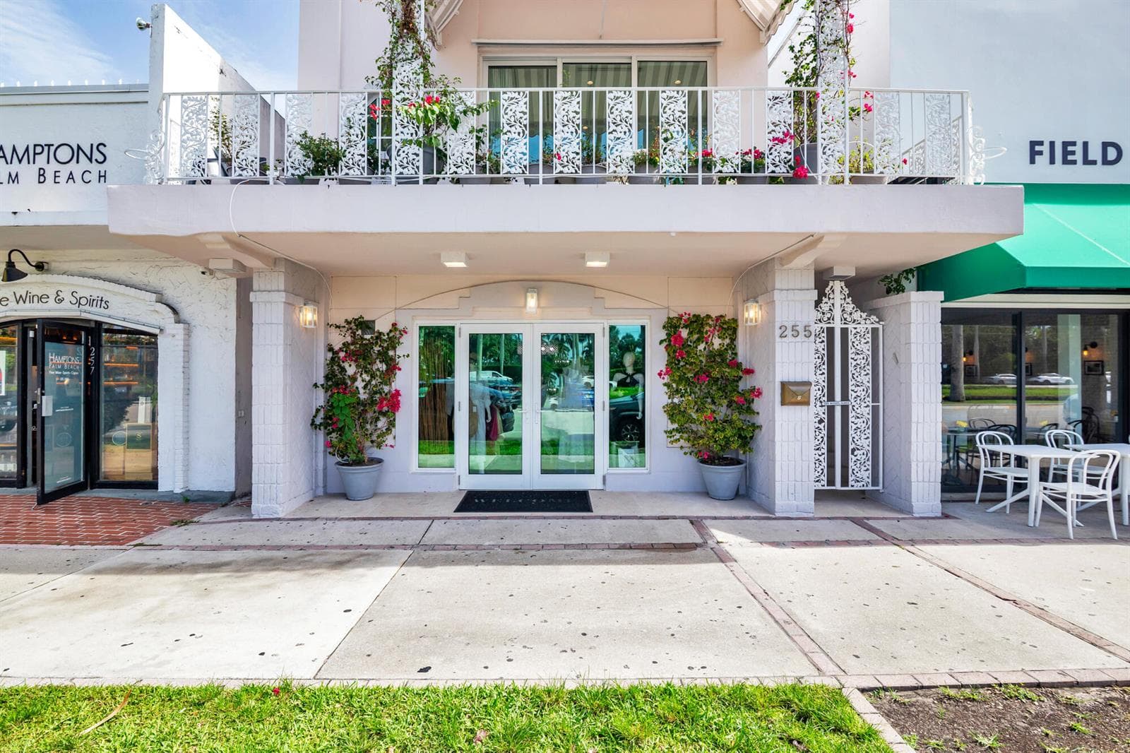 255 Royal Poinciana Way, Palm Beach FL 33480