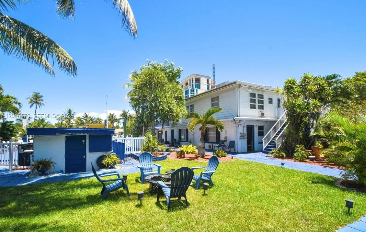 213 S Ocean Blvd, Pompano Beach FL 33062