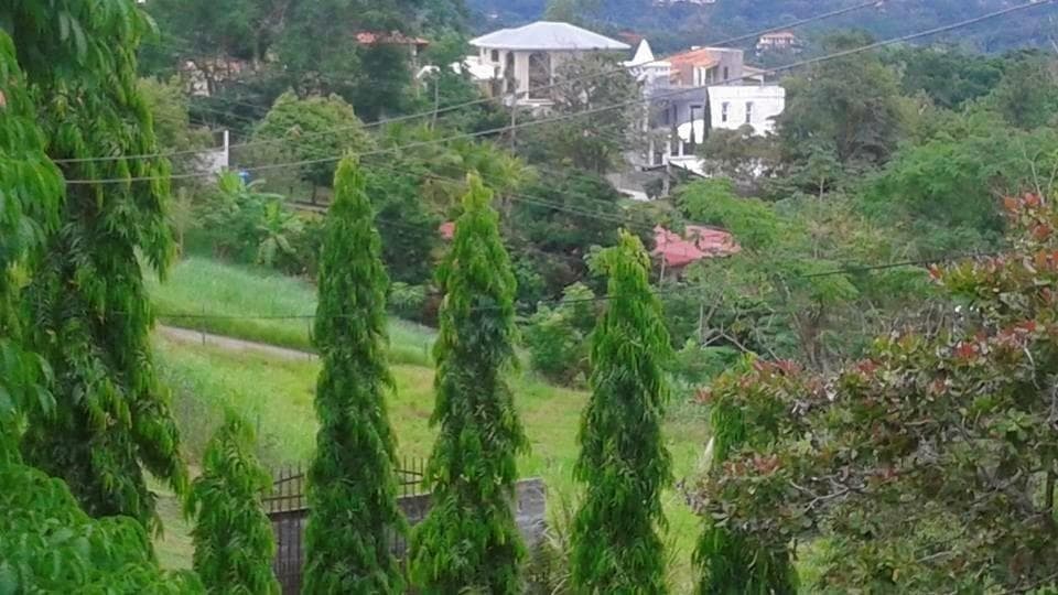 Lot E-7a Calle Del Cerro Con La Calle Diagonal, Las Cumbres