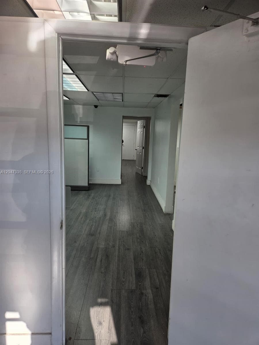 HALL WAY ENTRANCE