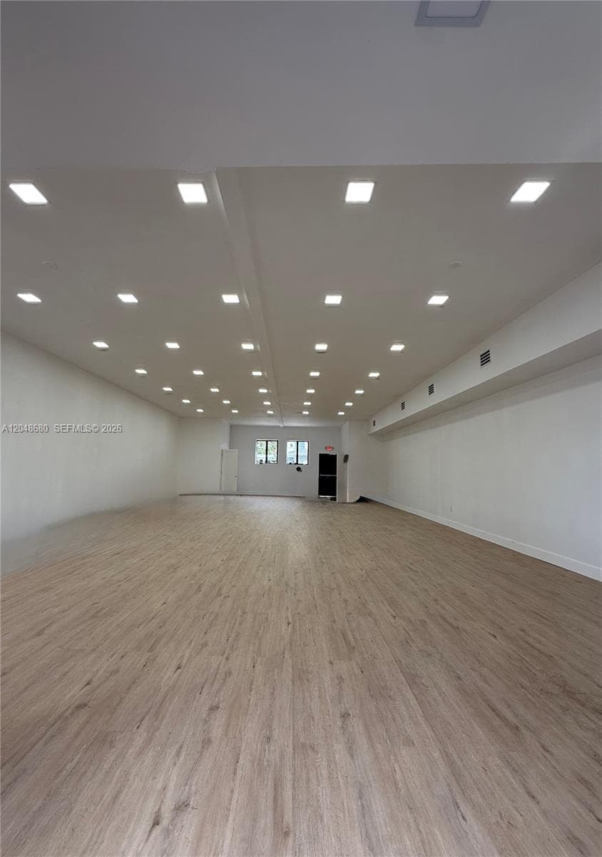 6113 SW 8th St, Miami FL 33144