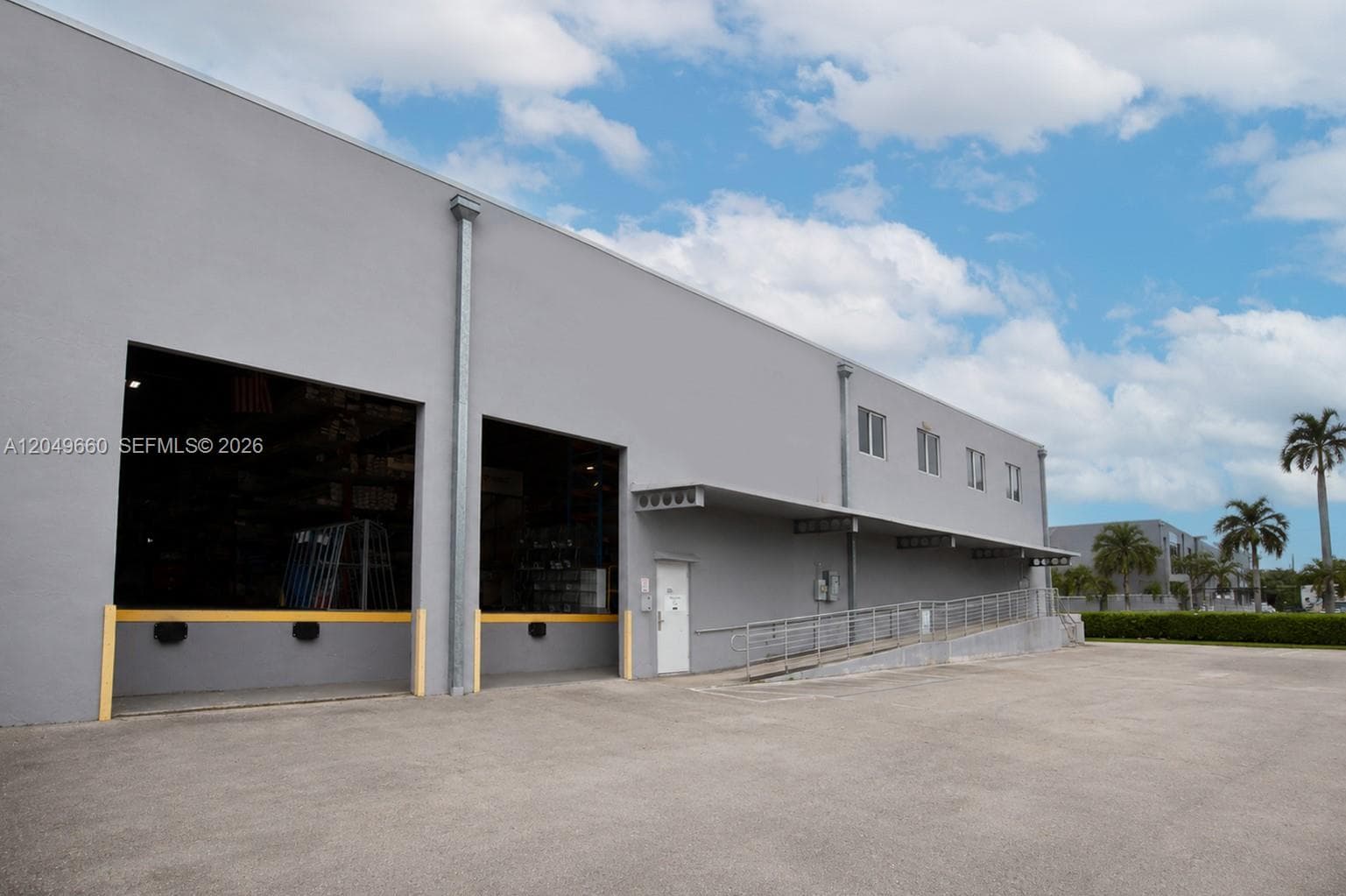 2290 W 8th Ave, Hialeah FL 33010