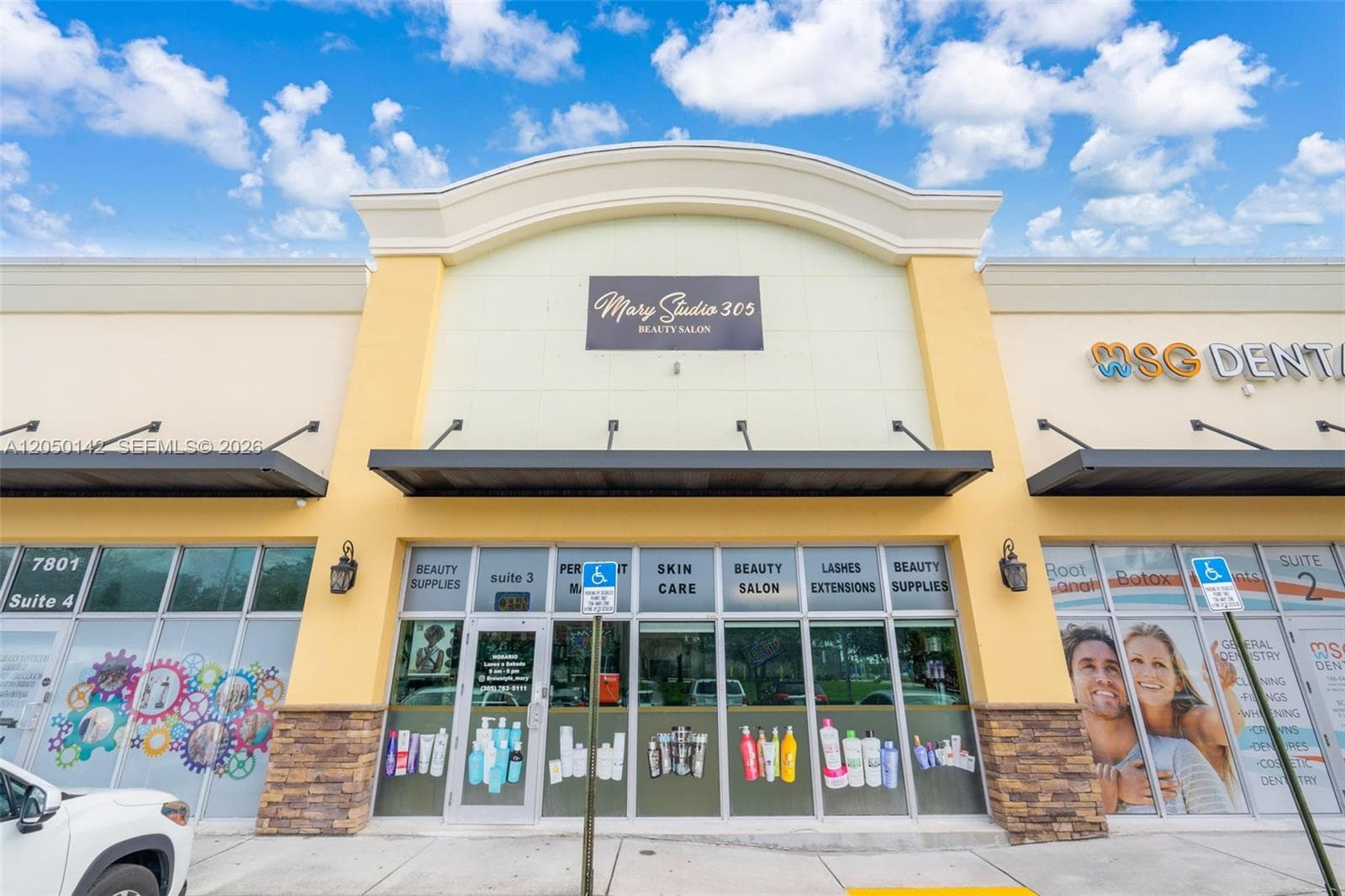 7801 NW 95th St, Hialeah Gardens FL 33016