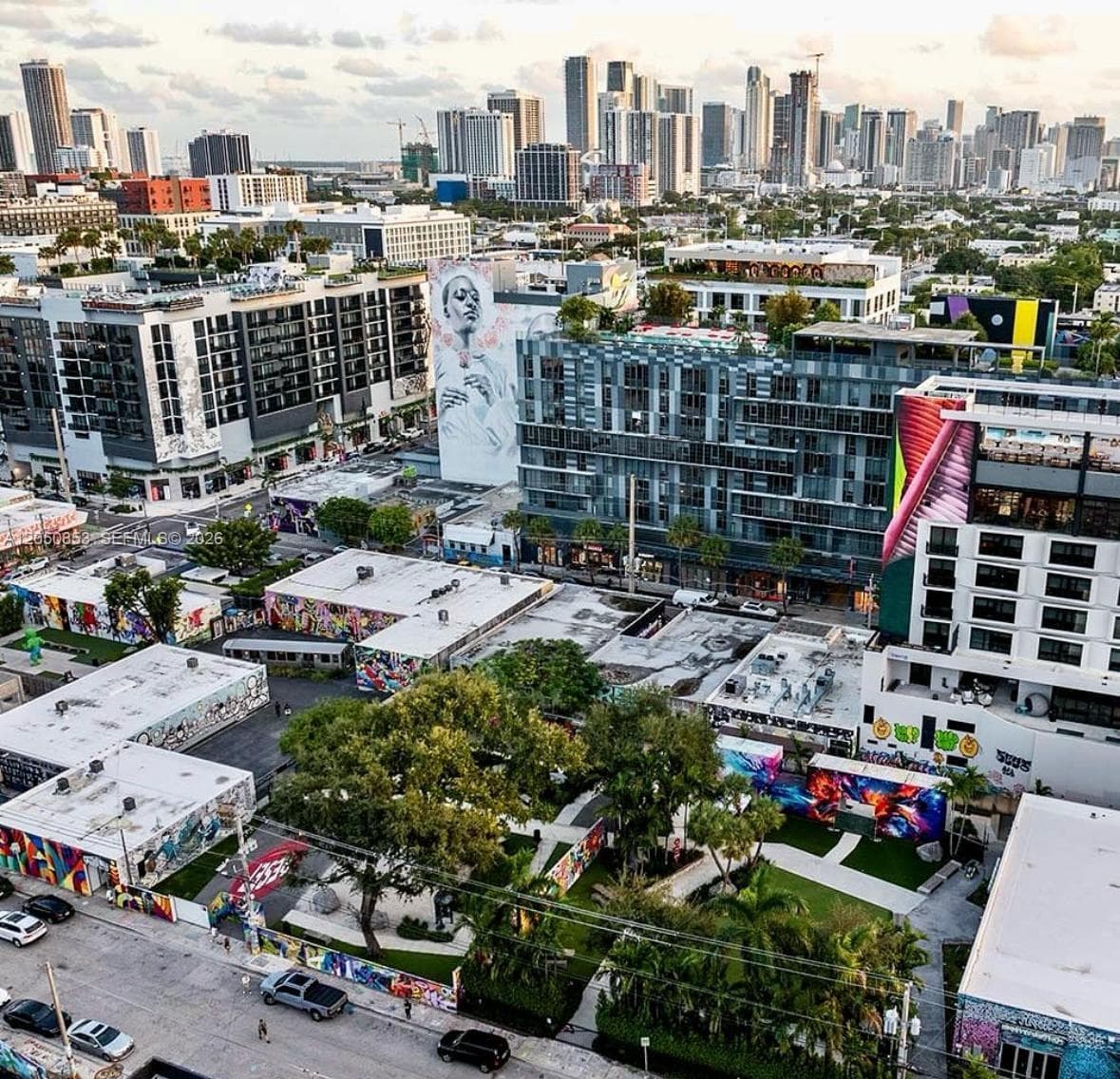 Miami, FL, 33127